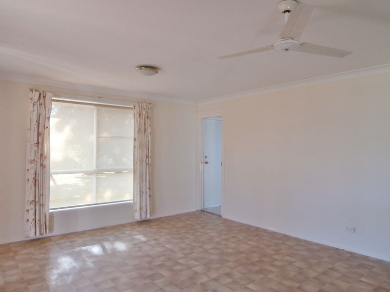 18 Hicks Close, Bathurst NSW 2795