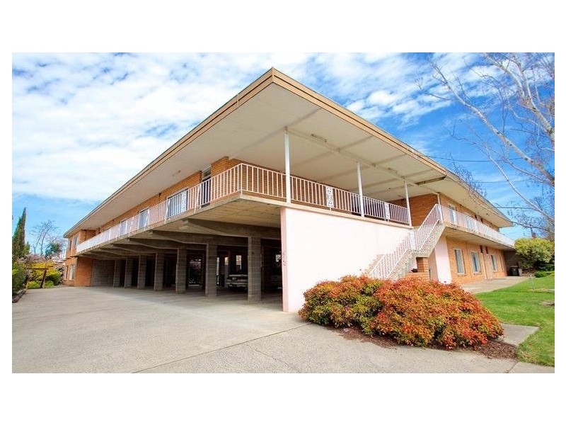 8/2 William Street, Bathurst NSW 2795