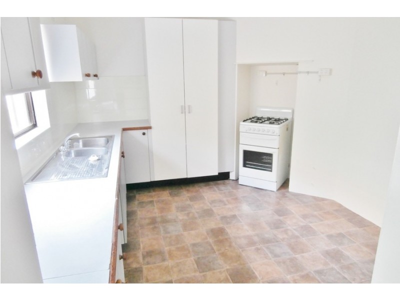 219 Bentinck Street, Bathurst NSW 2795