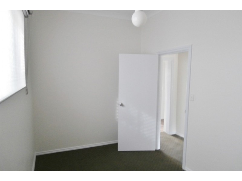 219 Bentinck Street, Bathurst NSW 2795