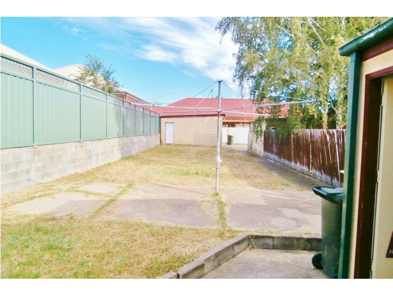 219 Bentinck Street, Bathurst NSW 2795