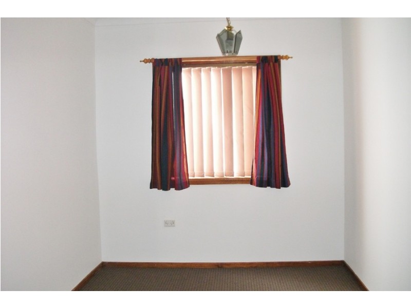 13 Moresby Way, Bathurst NSW 2795