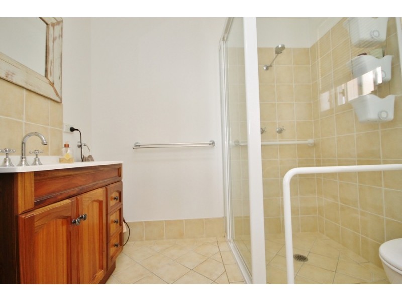 16 Willott Close, Eglinton NSW 2795