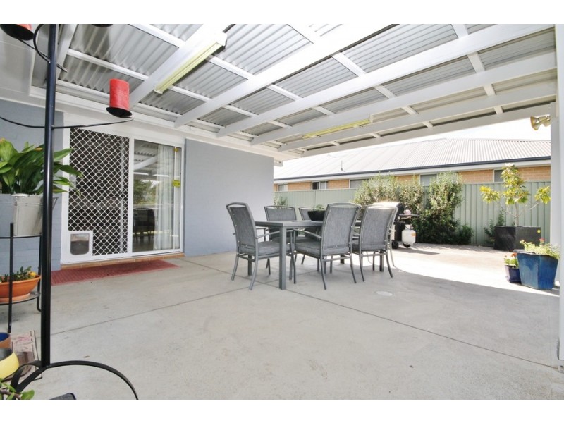 16 Willott Close, Eglinton NSW 2795