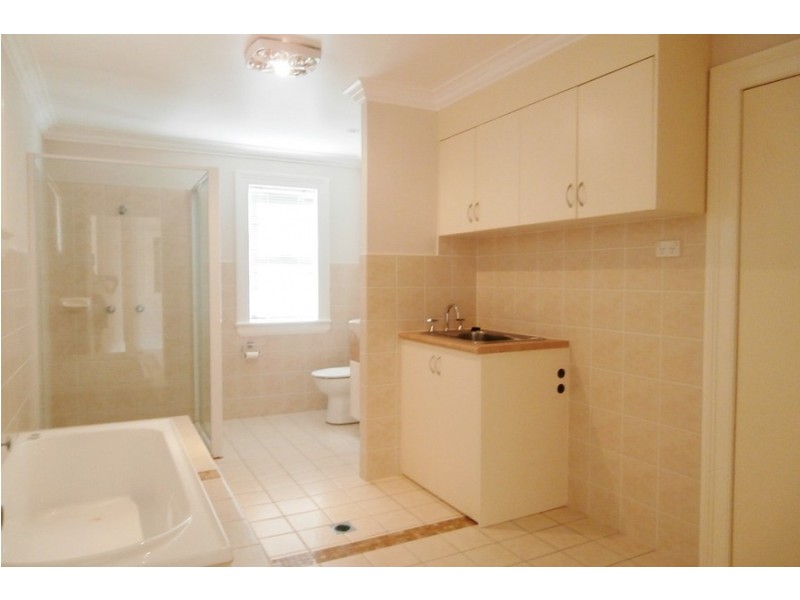 164 Piper Street, Bathurst NSW 2795