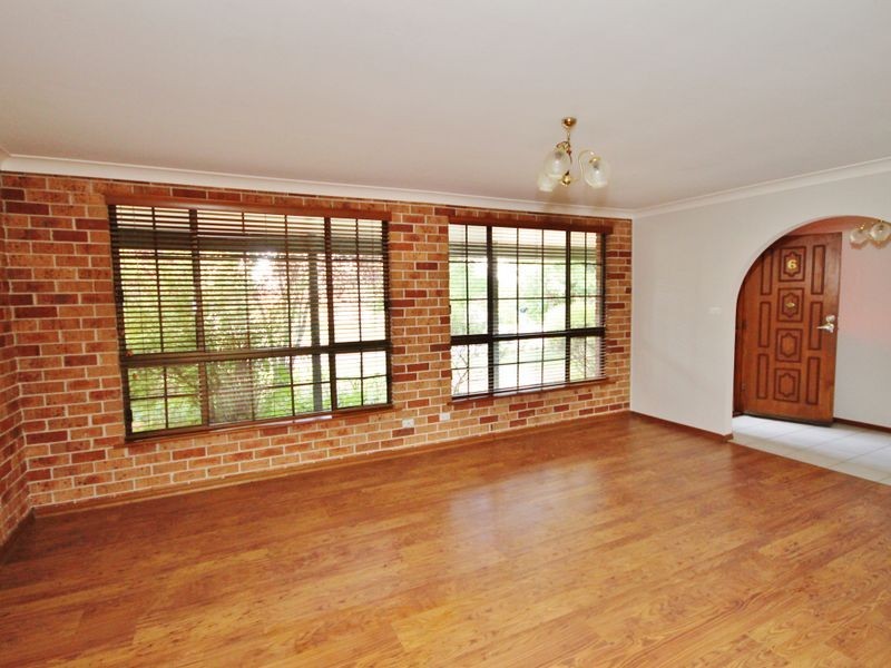 6 Bouffler Close, Bathurst NSW 2795