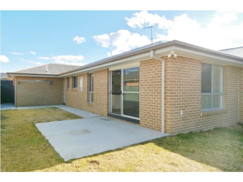 54 Westbourne Drive, Llanarth NSW 2795