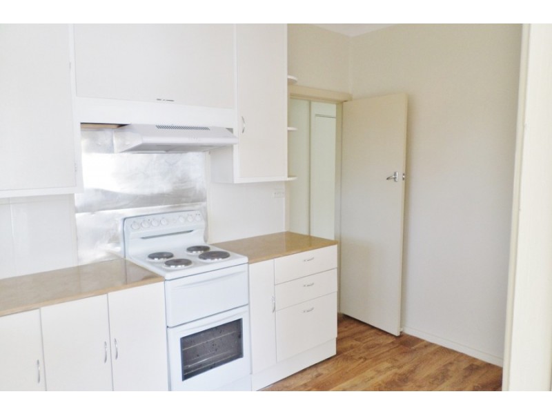 260 Peel Street, Bathurst NSW 2795
