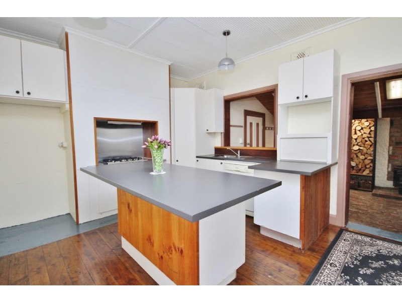 10 Durham Street, Bathurst NSW 2795