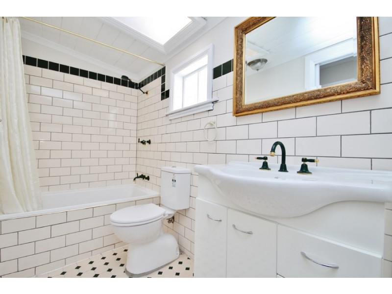 10 Durham Street, Bathurst NSW 2795