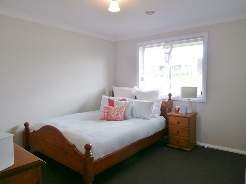 41 Blaxland Drive, Bathurst NSW 2795