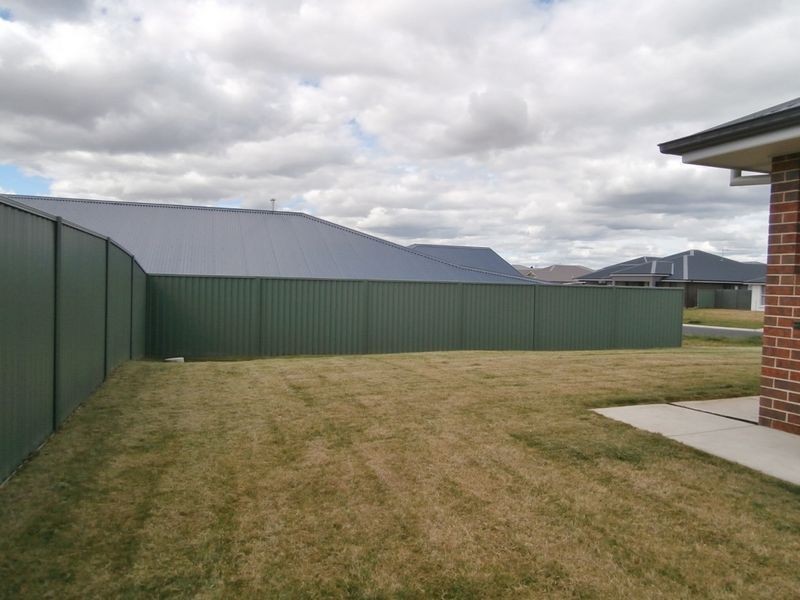 41 Blaxland Drive, Bathurst NSW 2795