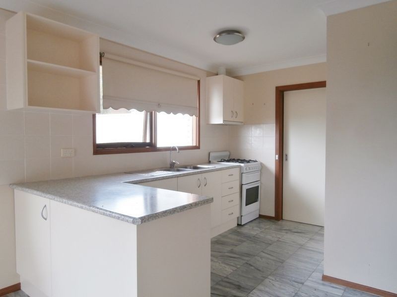 16 Wilkinson Place, Bathurst NSW 2795