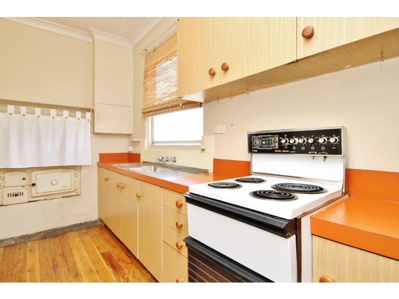 8 Hill Street, Bathurst NSW 2795