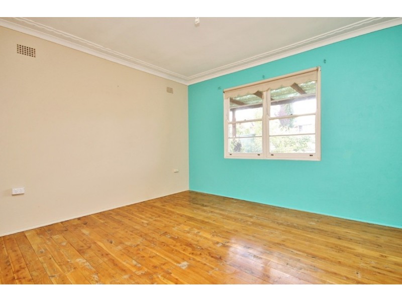 8 Hill Street, Bathurst NSW 2795