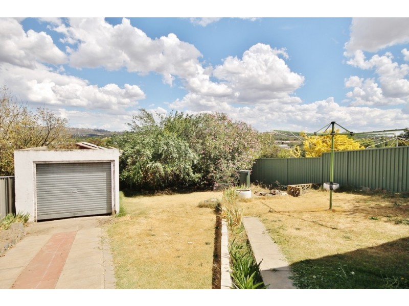 8 Hill Street, Bathurst NSW 2795