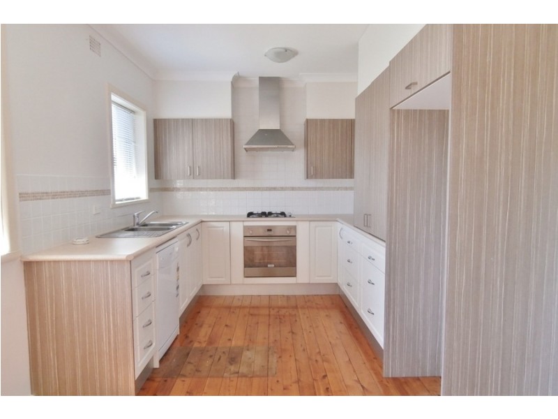 307 Keppel Street, Bathurst NSW 2795