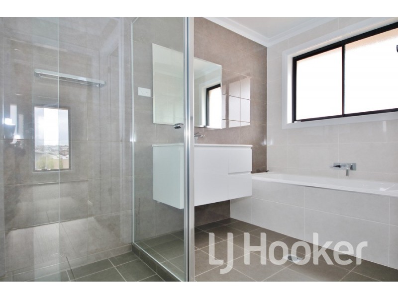 4 Coates Drive, Kelso NSW 2795