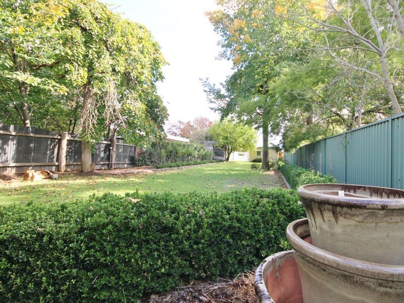 0114 Peel Street, Bathurst NSW 2795