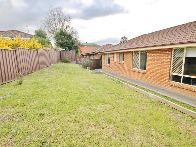 2/90 Rocket Street, Bathurst NSW 2795