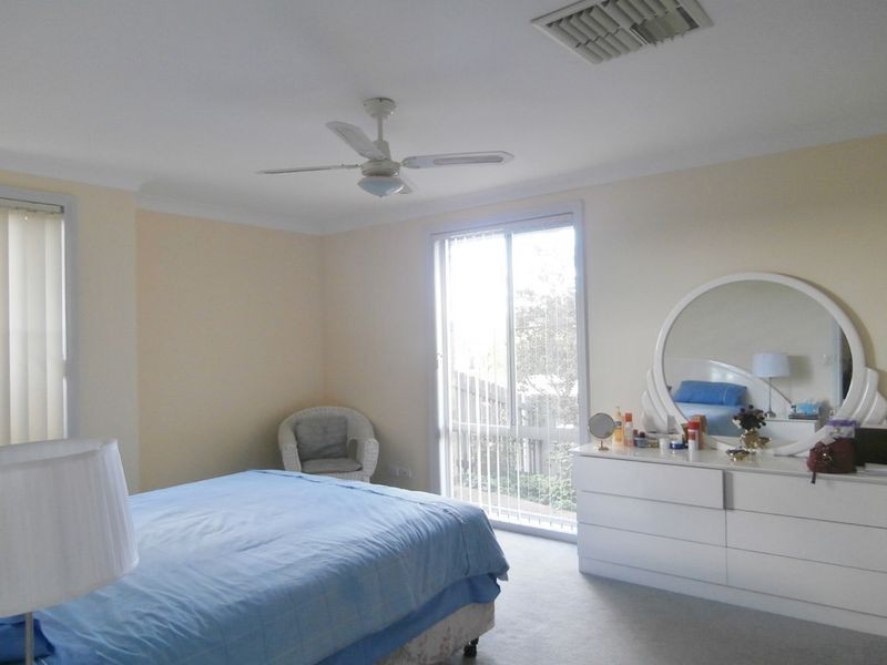 8 Weal Place, Windradyne NSW 2795