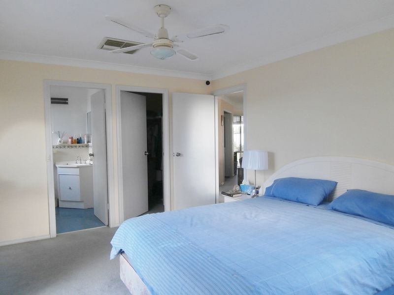 8 Weal Place, Windradyne NSW 2795