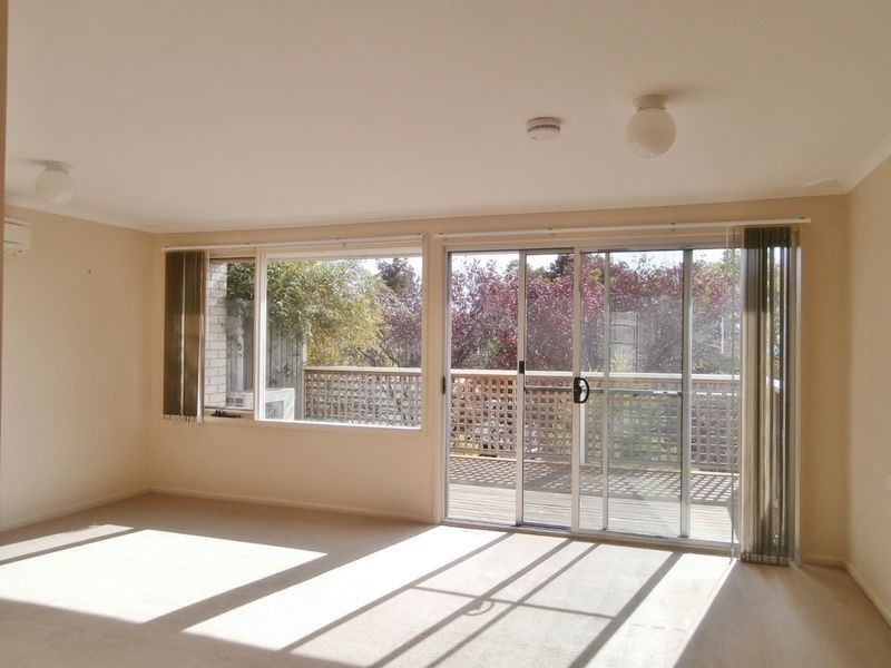 30 Ribbon Gum Place, Bathurst NSW 2795