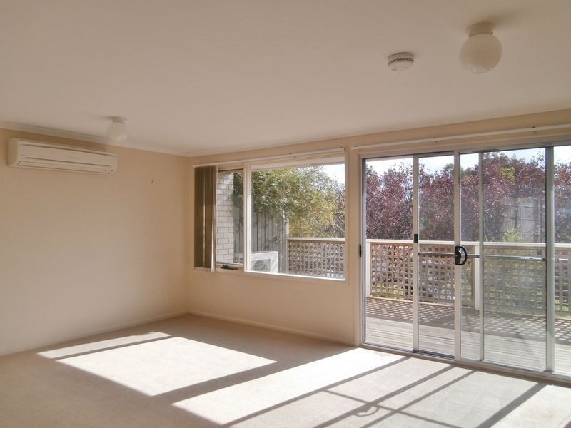 30 Ribbon Gum Place, Bathurst NSW 2795