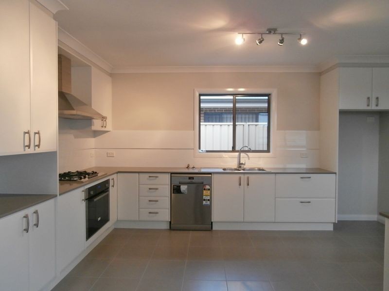 7/57 Rosemont Avenue, Bathurst NSW 2795