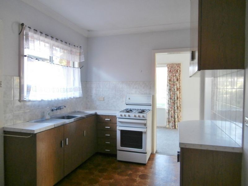 176 Brilliant Street, Bathurst NSW 2795