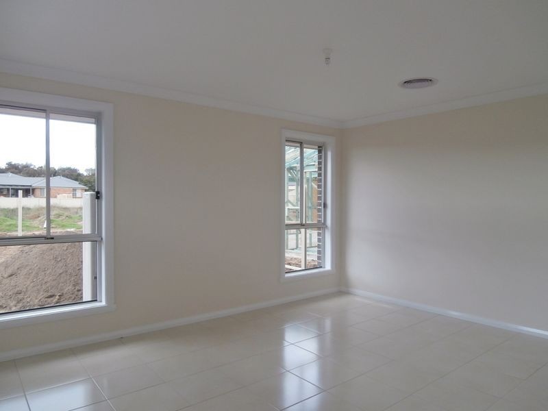 9 Amber Close, Kelso NSW 2795