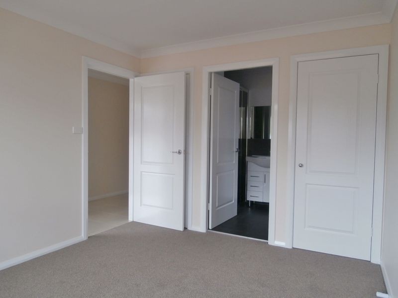 9 Amber Close, Kelso NSW 2795