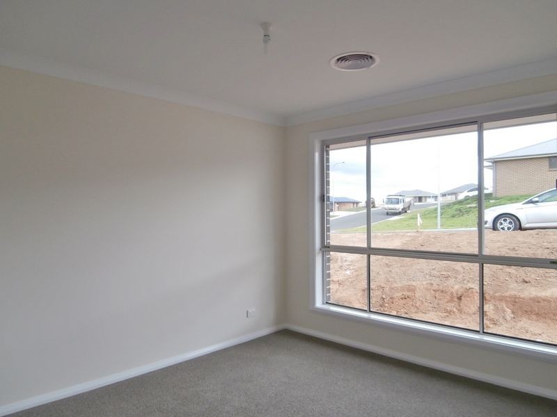 9 Amber Close, Kelso NSW 2795