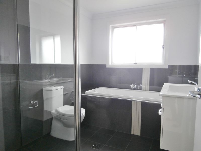 9 Amber Close, Kelso NSW 2795