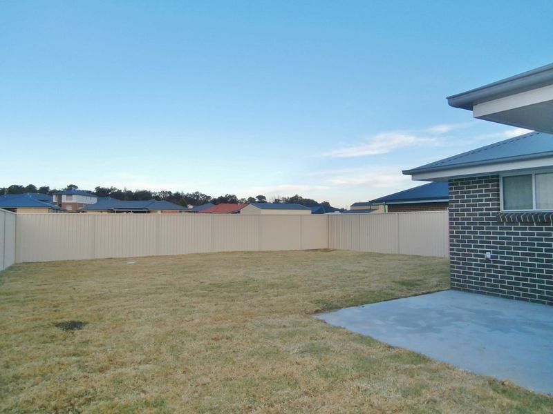 9 Amber Close, Kelso NSW 2795