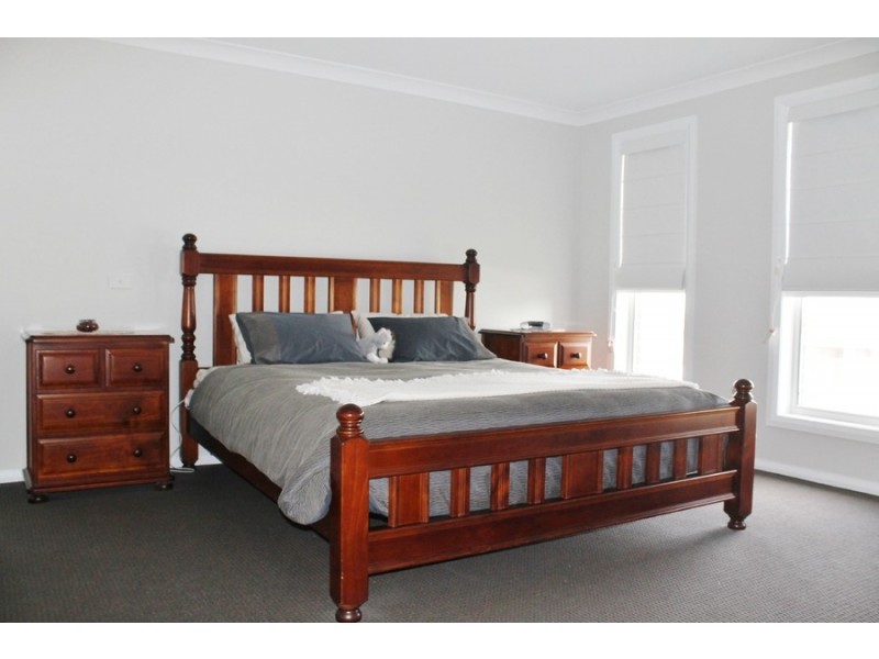 4 Gibsone Drive, Bathurst NSW 2795