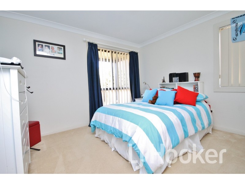 8 Hurley Close, Llanarth NSW 2795