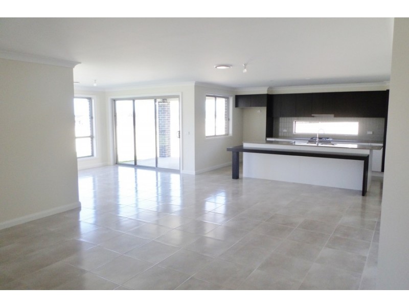 57 Graham Drive, Bathurst NSW 2795