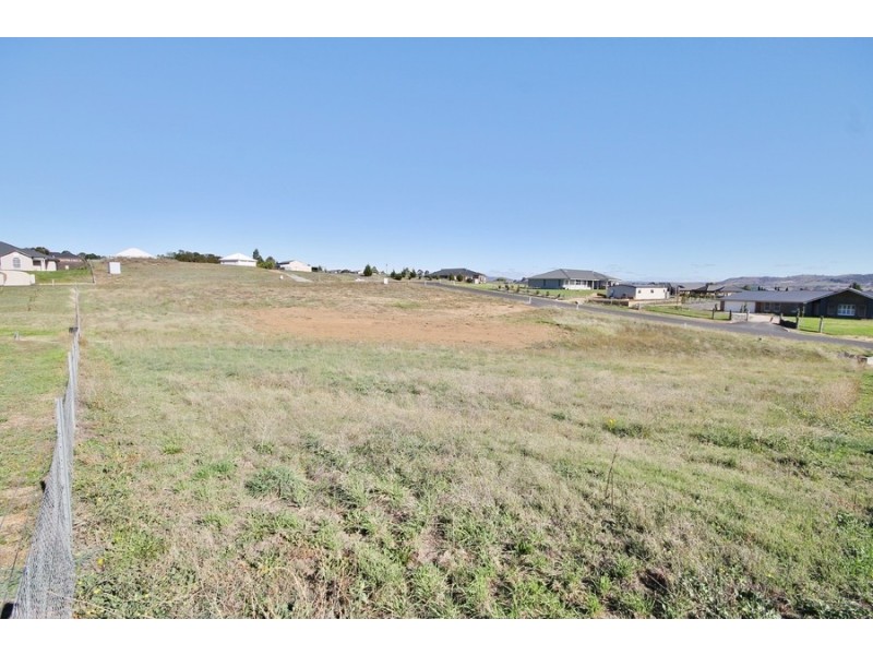 1 Vista Place, White Rock NSW 2795