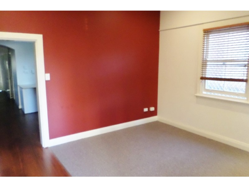 108 Keppel Street, Bathurst NSW 2795