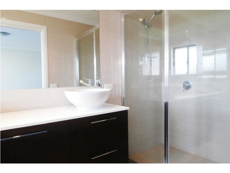 43 Wentworth Drive, Bathurst NSW 2795