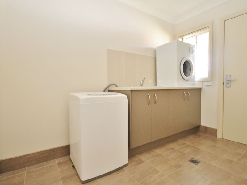 22 Wayside Court, Kelso NSW 2795