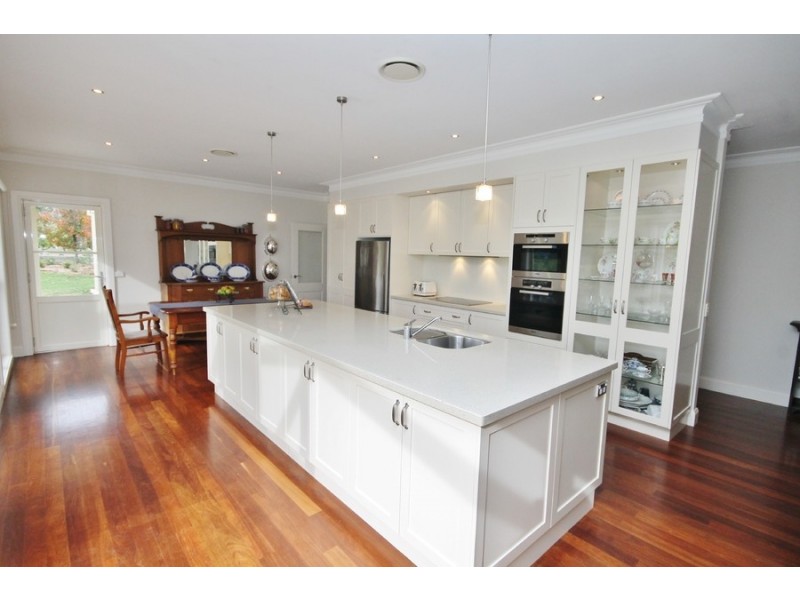 15 Blue Ridge Drive, White Rock NSW 2795