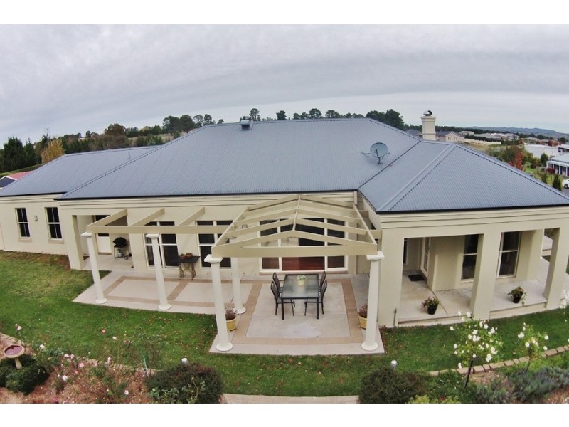 15 Blue Ridge Drive, White Rock NSW 2795