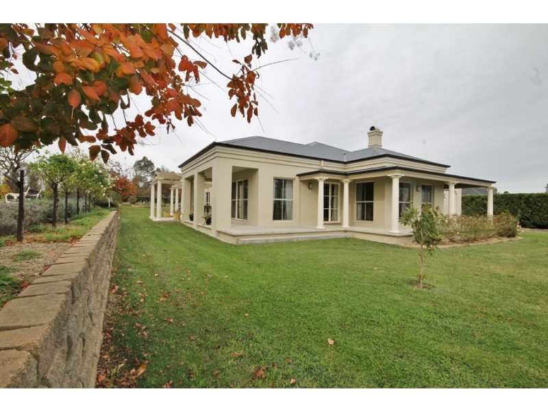 15 Blue Ridge Drive, White Rock NSW 2795