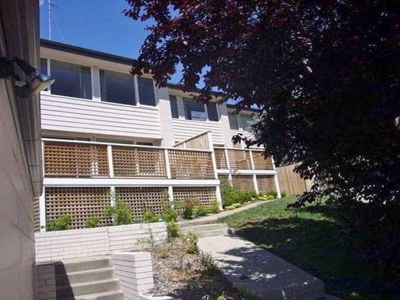30 Ribbon Gum Place, Bathurst NSW 2795