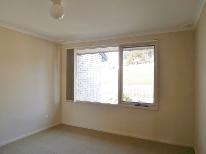 30 Ribbon Gum Place, Bathurst NSW 2795