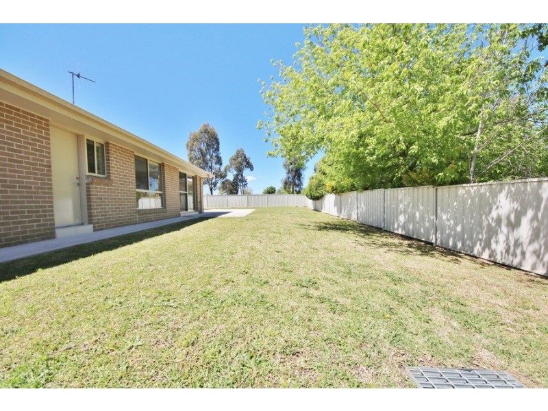 1 Larkin Street, Bathurst NSW 2795