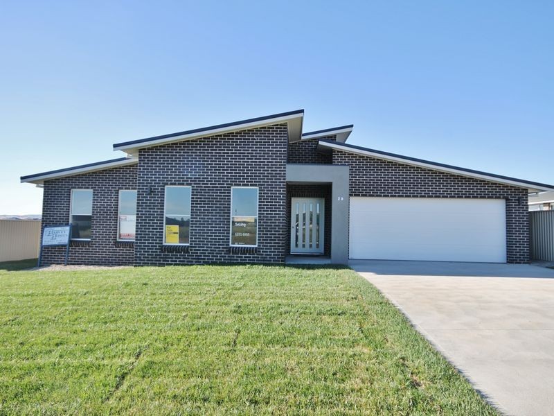 29 Mendel Drive, Kelso NSW 2795