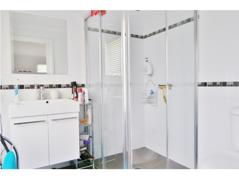 16 Quinn Court, Llanarth NSW 2795